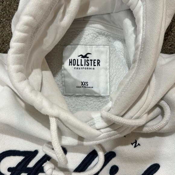 Hollister women’s hoodie - size XXS - excellent condition! - Picture 2 of 2